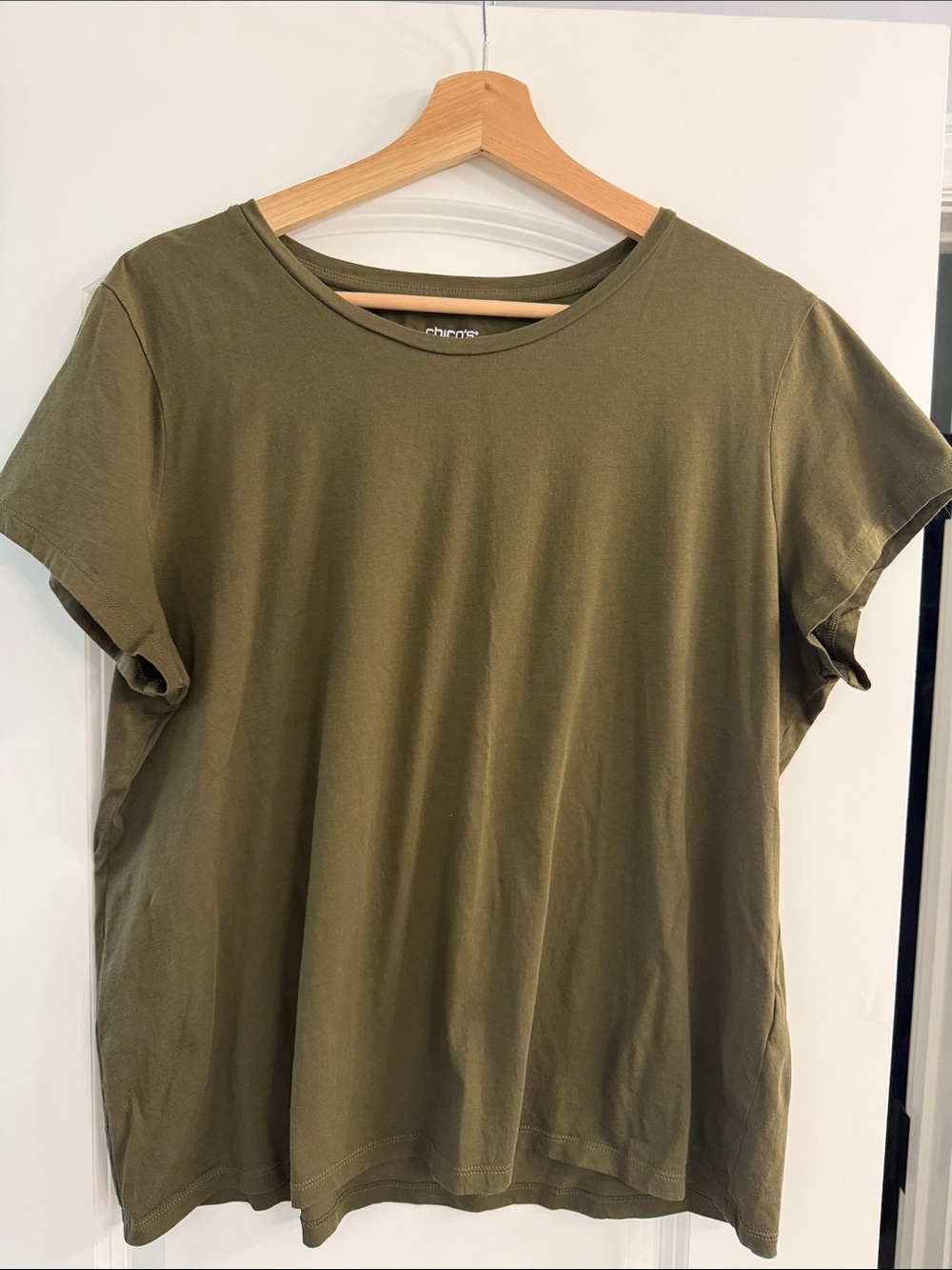 Chico's Olive Crewneck Short Sleeve Tee
